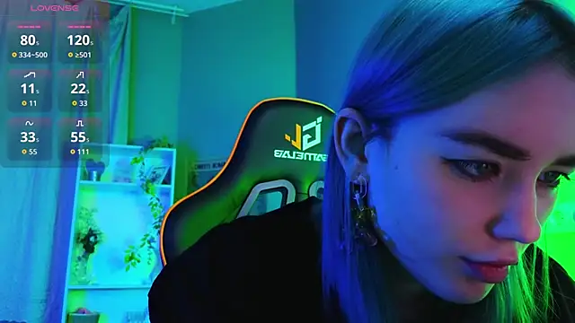 Snapshot of Kiara_Dream chatting on 09/17/25, 09:16 Kiara Dream online show from 09/17/25, 09:16