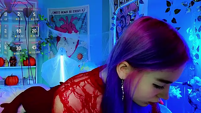 Snapshot of Kiara_Dream chatting on 10/29/25, 08:54 Kiara Dream online show from 10/29/25, 08:54