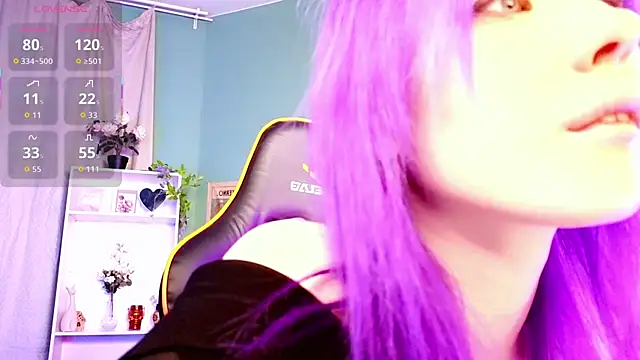 Snapshot of Kiara_Dream chatting on 11/25/25, 08:53 Kiara Dream online show from 11/25/25, 08:53