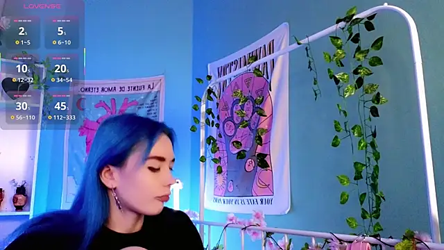 Snapshot of Kiara_Dream chatting on 11/28/25, 08:55 Kiara Dream online show from 11/28/25, 08:55