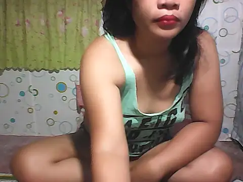 Snapshot of HottyElle chatting on 06/12/26, 08:41 HottyElle online show from 06/12/26, 08:41