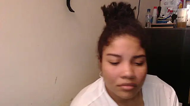 madelene online show from 05/02/26, 02:27