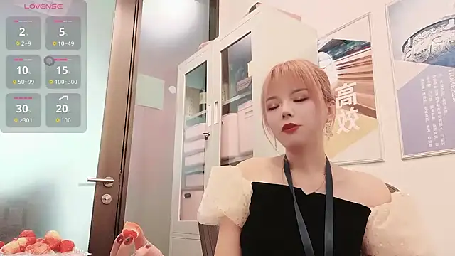 Snapshot of KKMM168 chatting on 02/14/26, 08:00 KKMM168 online show from 02/14/26, 08:00