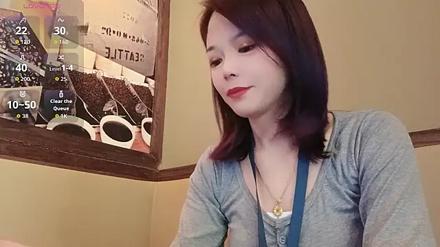 Snapshot of KKMM168 chatting on 04/11/26, 04:28 KKMM168 online show from 04/11/26, 04:28