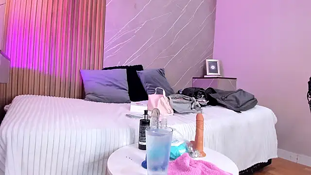 emma  rose1 online show from 10/15/25, 02:33