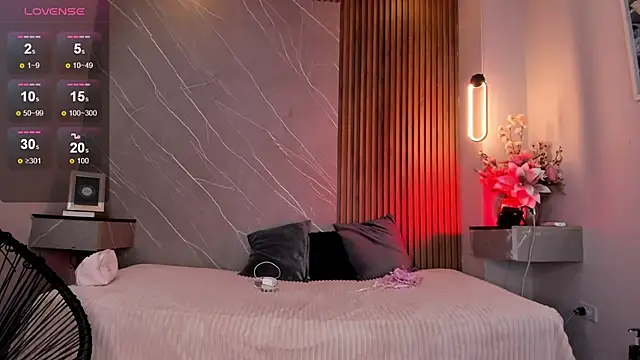 emma  rose1 online show from 10/24/25, 02:19