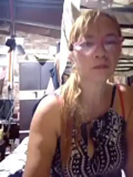 SexyHottMom online show from 12/23/25, 02:20