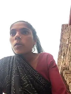 Snapshot of Sonam_mehta chatting on 12/18/25, 02:28 Sonam mehta online show from 12/18/25, 02:28