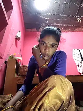 Snapshot of Sonam_mehta chatting on 12/18/25, 02:56 Sonam mehta online show from 12/18/25, 02:56