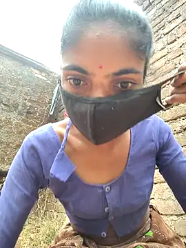 Snapshot of Sonam_mehta chatting on 12/19/25, 03:13 Sonam mehta online show from 12/19/25, 03:13