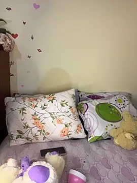 MiaRousexxx  online show from 10/18/25, 11:27