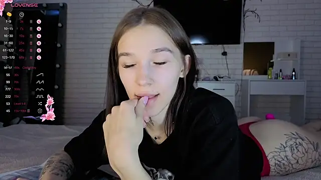 AsyaMiller online show from 11/26/25, 05:03