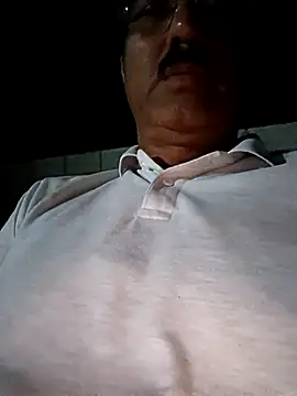 moonflower25 online show from 10/18/25, 06:52