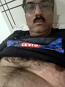 moonflower25 online show from 10/26/25, 07:58