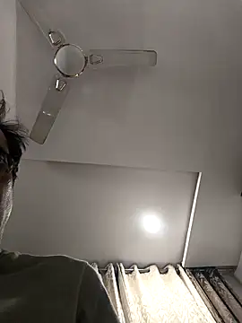 moonflower25 online show from 12/16/25, 05:18