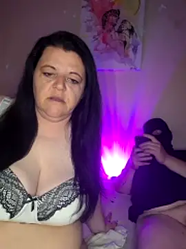 Snapshot of BlacReign chatting on 04/18/26, 08:53 BlacReign online show from 04/18/26, 08:53