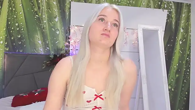 HollyTailors online show from 01/10/26, 09:00