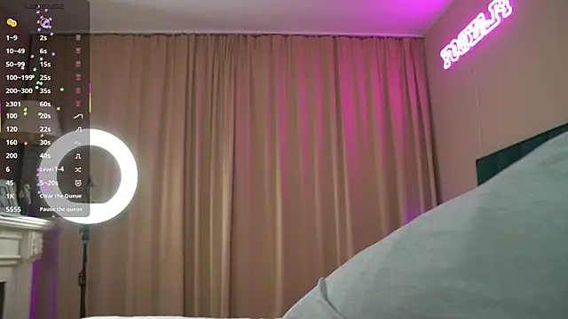 Snapshot of fordenisk chatting on 10/24/25, 03:19 fordenisk online show from 10/24/25, 03:19