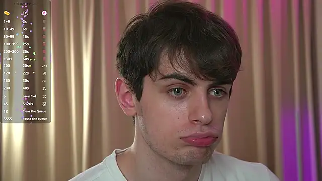 Snapshot of fordenisk chatting on 10/29/25, 01:24 fordenisk online show from 10/29/25, 01:24