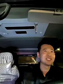 huanhuanaaaaa online show from 04/10/26, 01:05