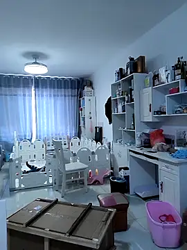 huanhuanaaaaa online show from 04/13/26, 01:00