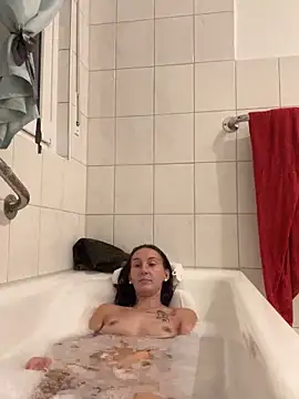 Emilia Mausi online show from 09/08/25, 07:02