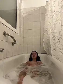 Emilia Mausi online show from 02/20/26, 08:42