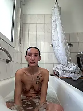 Emilia Mausi online show from 02/27/26, 07:19