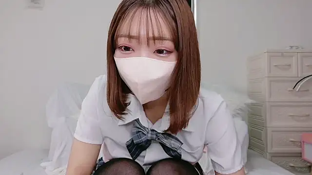 Snapshot of Rina_72 chatting on 10/06/25, 04:32 Rina 72 online show from 10/06/25, 04:32