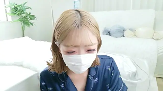 Snapshot of Rina_72 chatting on 06/09/26, 06:25 Rina 72 online show from 06/09/26, 06:25