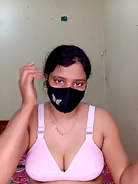 Snapshot of Rose-luckey chatting on 12/20/25, 03:57 Rose-luckey online show from 12/20/25, 03:57