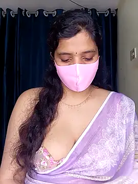 Rose-luckey online show from 02/11/26, 01:16