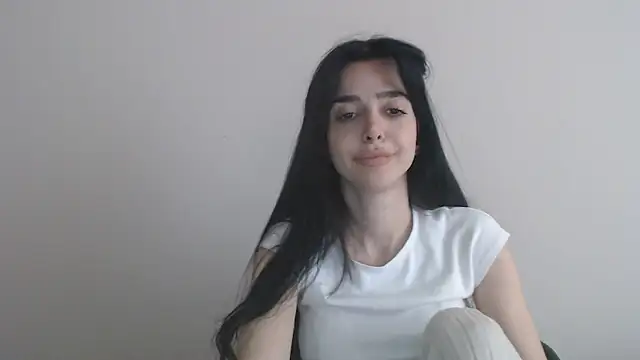 Snapshot of gglingeriee chatting on 04/10/26, 12:43 gglingeriee online show from 04/10/26, 12:43