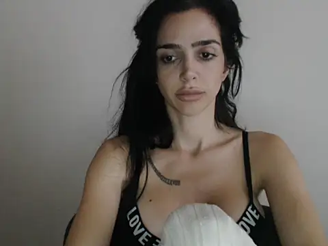 Snapshot of gglingeriee chatting on 07/17/26, 04:56 gglingeriee online show from 07/17/26, 04:56
