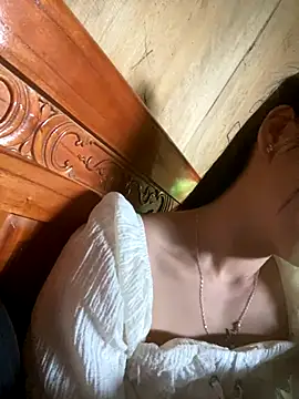 One-nice online show from 11/01/25, 03:08