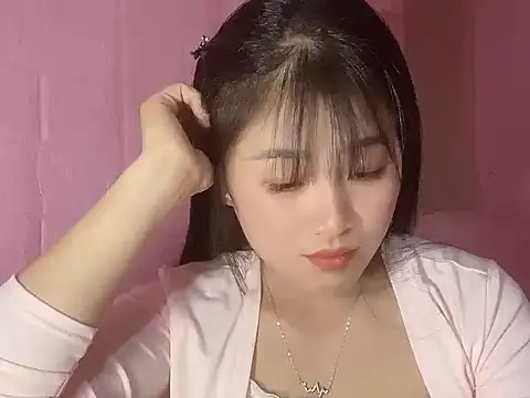 One-nice online show from 12/05/25, 02:03