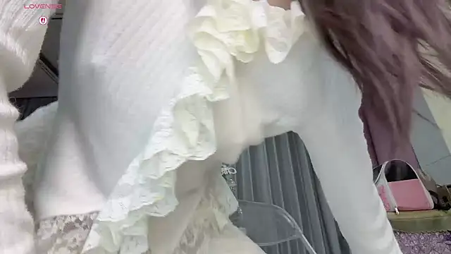 Yaya--728 online show from 04/01/26, 12:06