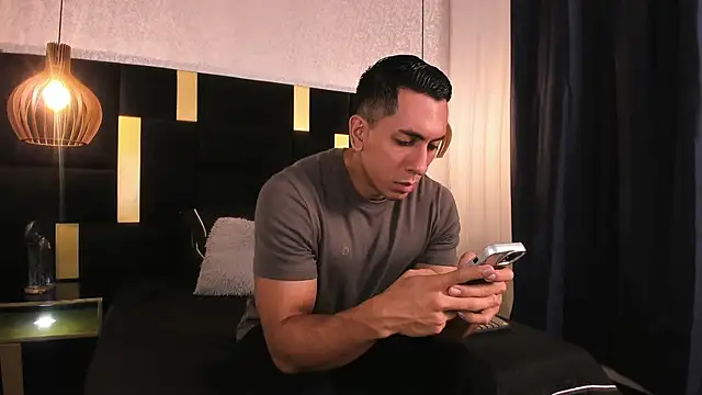 Lucio  Fox online show from 04/05/26, 12:24