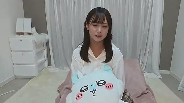 Snapshot of mion0703 chatting on 10/03/25, 04:15 mion0703 online show from 10/03/25, 04:15