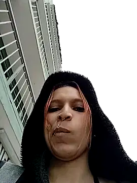 Snapshot of Zoe73_ chatting on 09/15/25, 07:47 Zoe73  online show from 09/15/25, 07:47