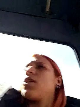 Snapshot of Zoe73_ chatting on 10/15/25, 07:36 Zoe73  online show from 10/15/25, 07:36