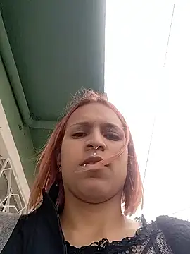 Snapshot of Zoe73_ chatting on 10/16/25, 05:47 Zoe73  online show from 10/16/25, 05:47