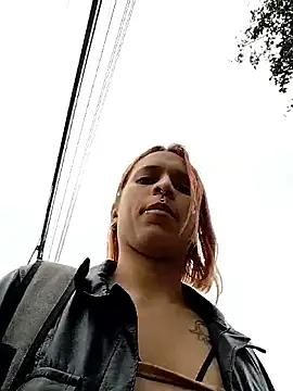 Snapshot of Zoe73_ chatting on 10/27/25, 06:45 Zoe73  online show from 10/27/25, 06:45