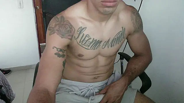 Snapshot of mckanna chatting on 10/01/25, 01:50 mckanna online show from 10/01/25, 01:50