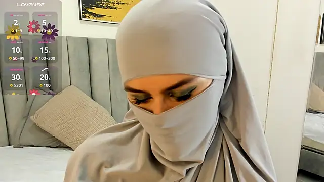 Snapshot of _shaiira chatting on 09/08/25, 06:40  shaiira online show from 09/08/25, 06:40