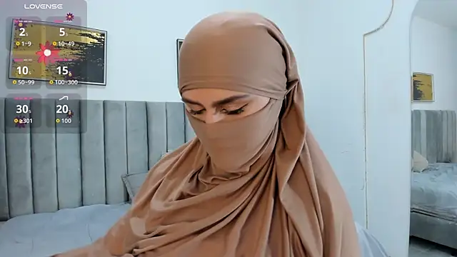 Snapshot of _shaiira chatting on 09/09/25, 08:52  shaiira online show from 09/09/25, 08:52