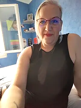 Feelineducentre online show from 09/13/25, 02:06