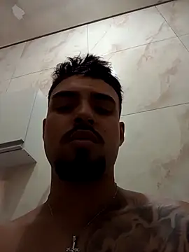 nnyzinho17 online show from 12/22/25, 04:48