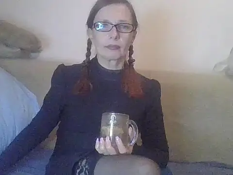 Snapshot of Sweetmurrr chatting on 10/19/25, 03:18 Sweetmurrr online show from 10/19/25, 03:18