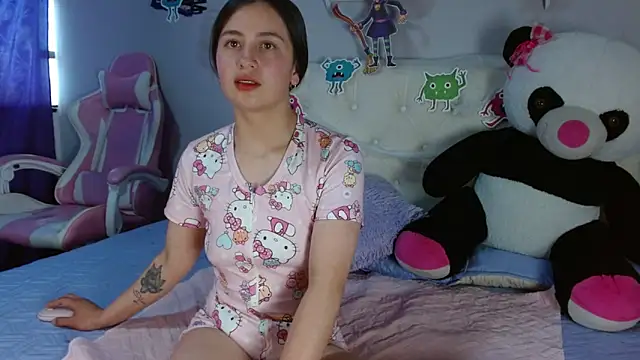 Snapshot of Zaaida_ chatting on 10/24/25, 01:51 Zaaida  online show from 10/24/25, 01:51